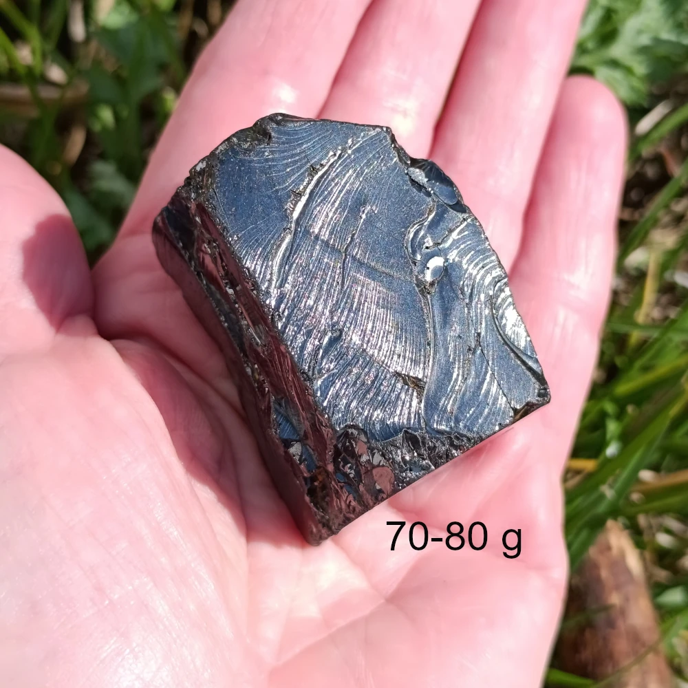 Edelschungit großer Stein aus KKarelien.