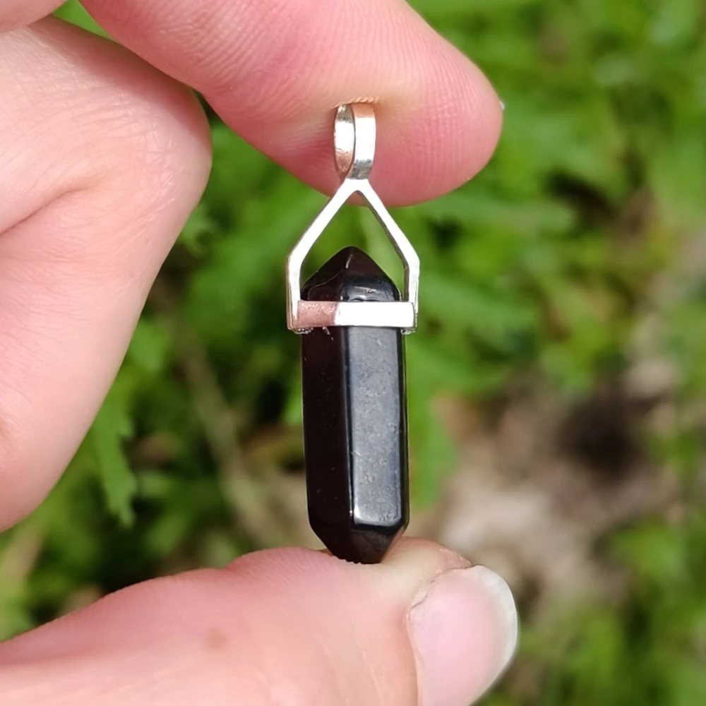 Doppel Spitze Kette aus Schungit