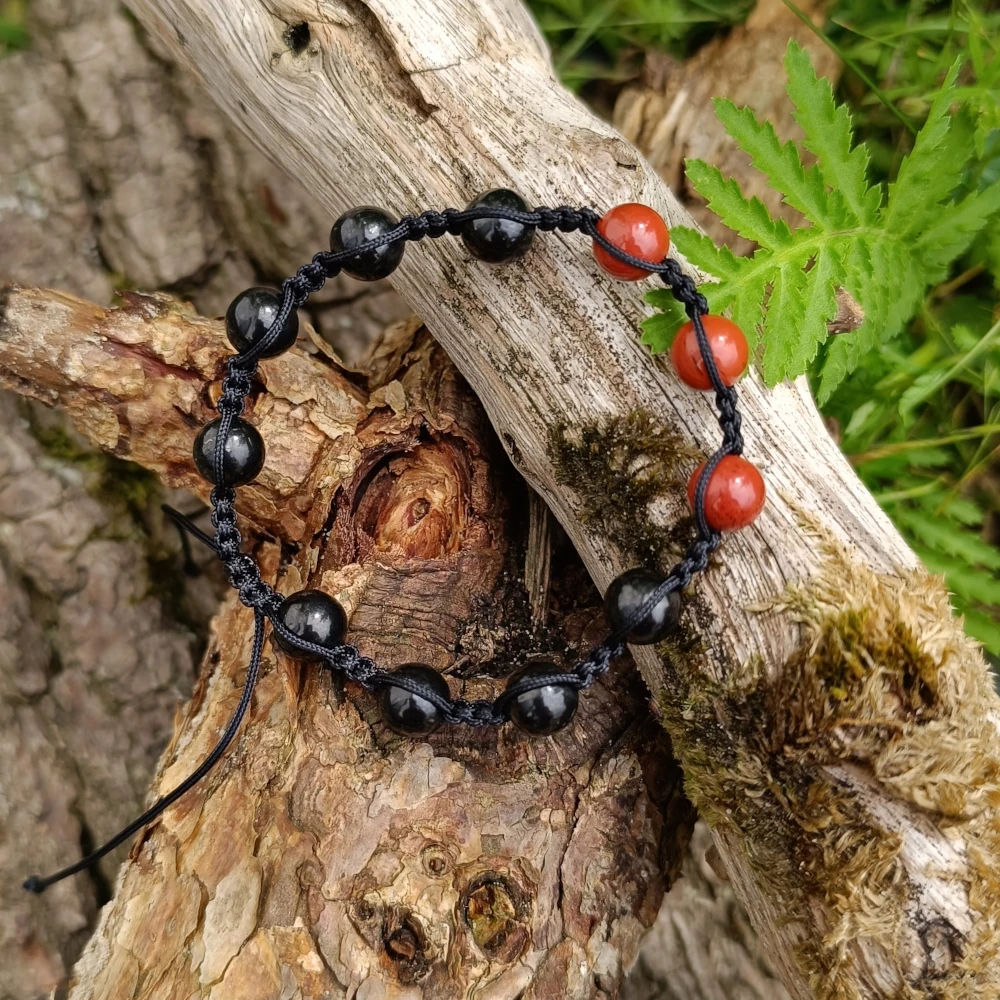 Roter Jaspis und Schungit Kugeln Armband