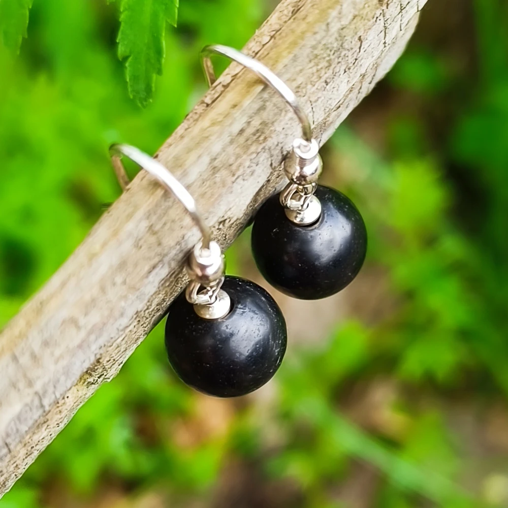Schungit schwarze Perlen Ohrringe