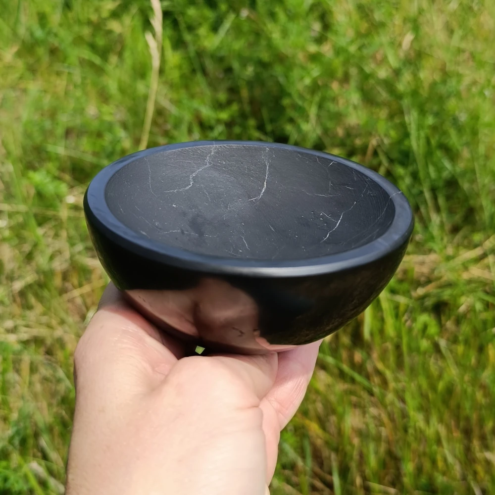 Schungit-Bowl/Schale, rund, dunkelgrau poliert
