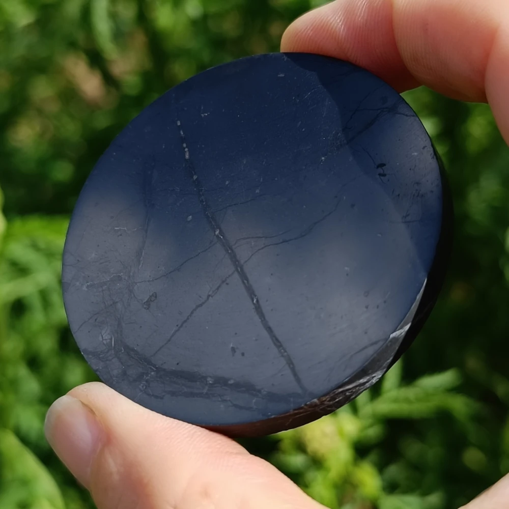Schungit-Scheibe 5,5 cm poliert