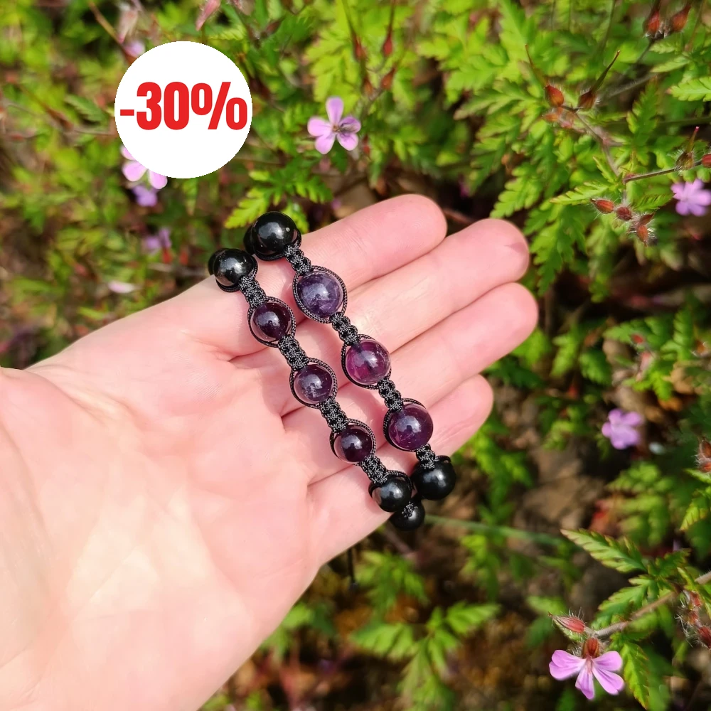 Armband aus Amethyst- und Schungitperlen, violett-schwarz
